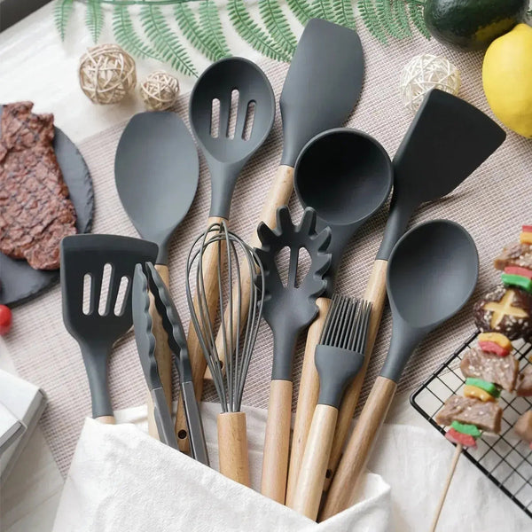 12 pieces of kitchen silicone utensils