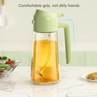 Sprayable and pourable oil bottle
